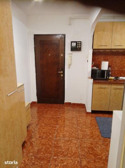 Apartament cu 3 camere semidecomandat în Mănăștur