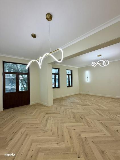 Apartament cu 4 camere în Eminescu