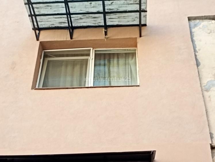 Vand garsoniera Schela