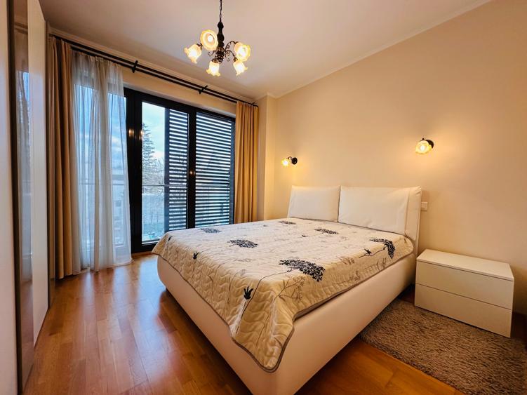 Apartament cu 3 camere decomandat, mobilat în Kiseleff
