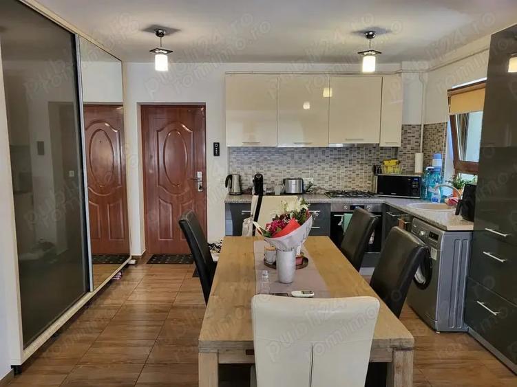Apartament cu 3 camere, mobilat în Giroc