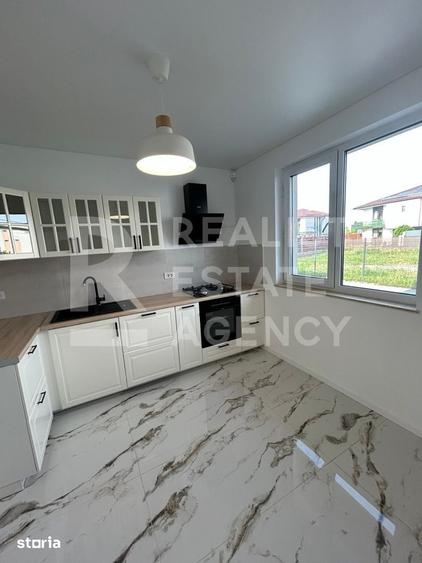 Prima inchiriere, vila Otopeni, teren - 255 mp, 2 locuri de parcare - 14