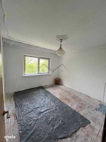 Apartament cu 2 camere decomandat în Nicolina