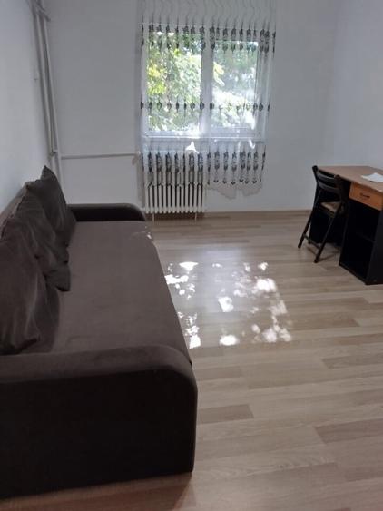 Apartament cu 2 camere decomandat în Sud