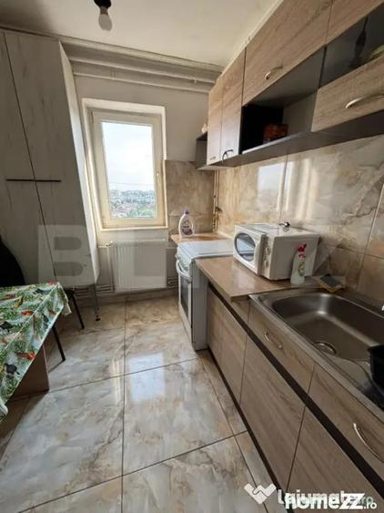Apartament cu 2 camere decomandat în Republicii