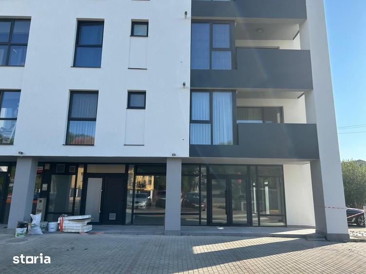 Spațiu comercial, de 103 mp, în Borhanci