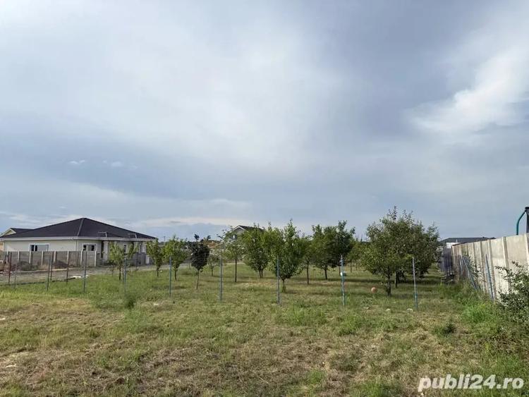 Teren de 673 mp, în Moșnița Veche