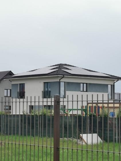 Casă individuală cu 5 camere cu Canalizare în Moșnița Nouă