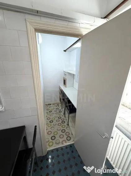 Apartament cu 2 camere decomandat în Calea București