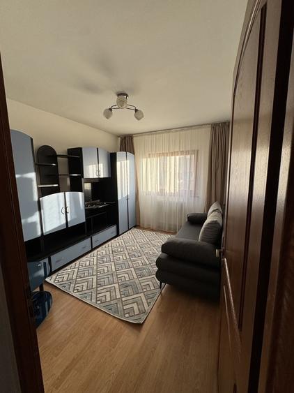 Apartament cu 3 camere decomandat în Mărăști