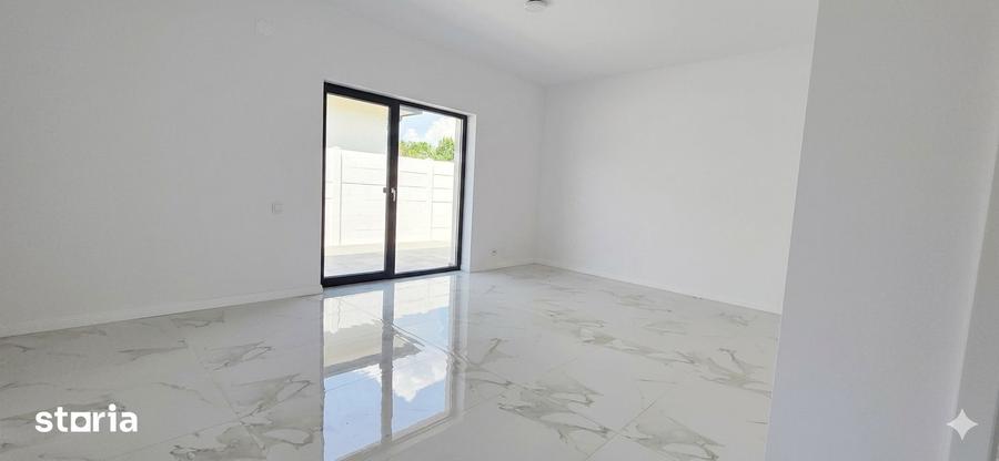 Casă cu 4 camere cu Teren 400 Mp în Clinceni