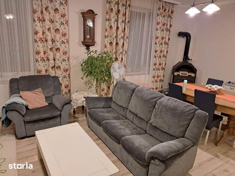 Casă cu 7 camere cu Teren 400 Mp în Semicentral