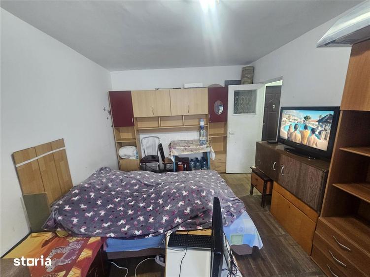 Resita, Garsoniera, Mobilata+Utilata, Et. 2, Calea Caransebesului - 19