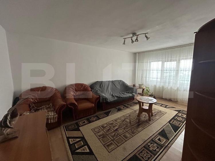 Apartament cu 2 camere decomandat, mobilat în Micro 11