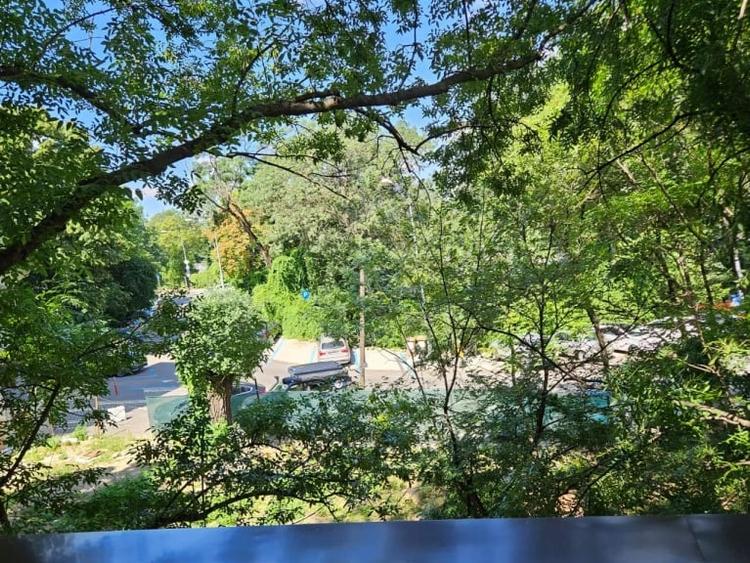 Apartament cu 2 camere decomandat, mobilat în Tineretului