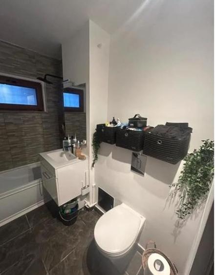 Apartament cu 2 camere decomandat în CET