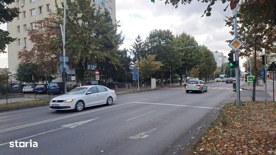 Spațiu comercial, de 150 mp, în Cornișa