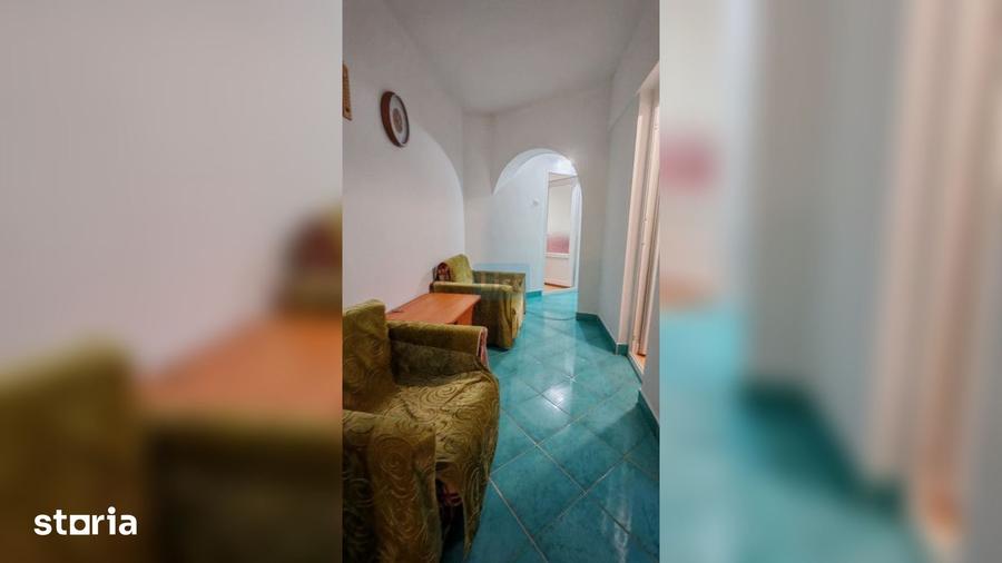Apartament cu 4 camere decomandat în Gară