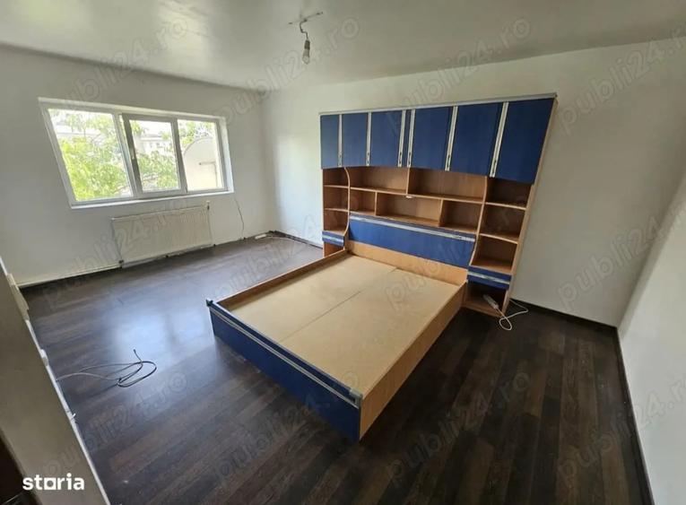 Apartament cu 3 camere decomandat în Orizont