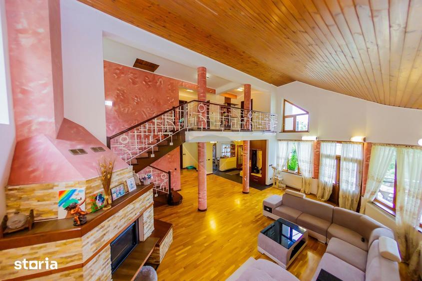 Casă cu 5 camere cu Teren 1108 Mp în Săsar