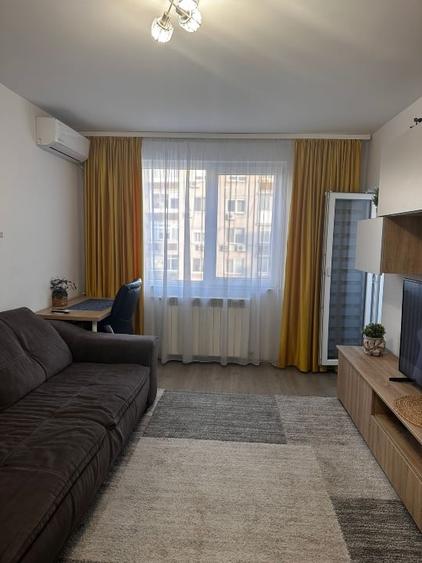 Apartament cu 2 camere decomandat, mobilat în Eroii Revoluției