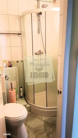 Apartament cu 4 camere decomandat în Central