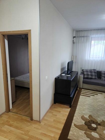Inchiriez apartament tip studio zona aparatorii patriei - 7