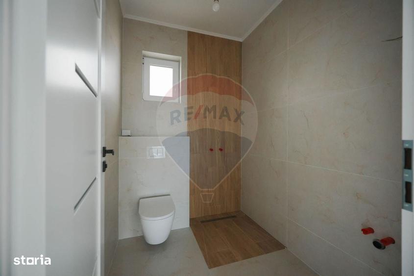Casă cu 4 camere în Central