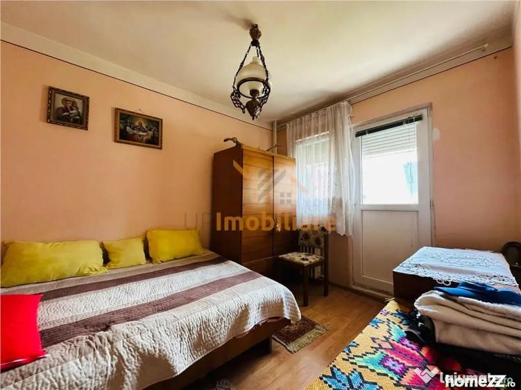 Apartament cu 3 camere semidecomandat în Calea Aradului