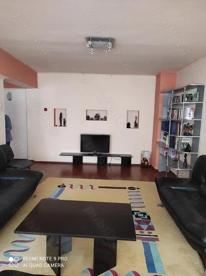 Apartament cu 2 camere decomandat în 22 Decembrie