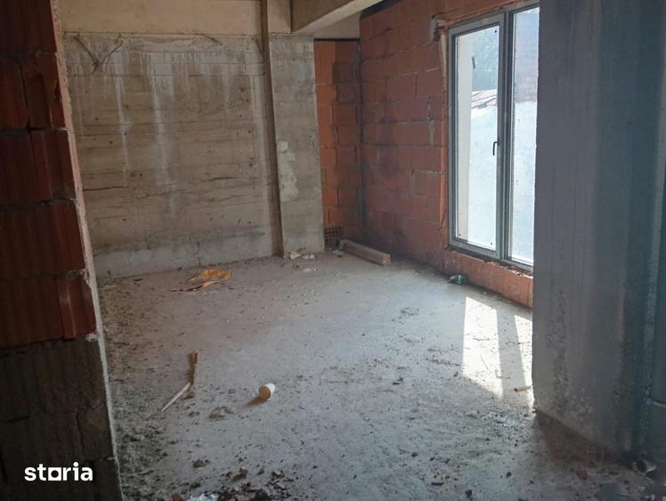 Spațiu comercial, de 950 mp, în Chitila