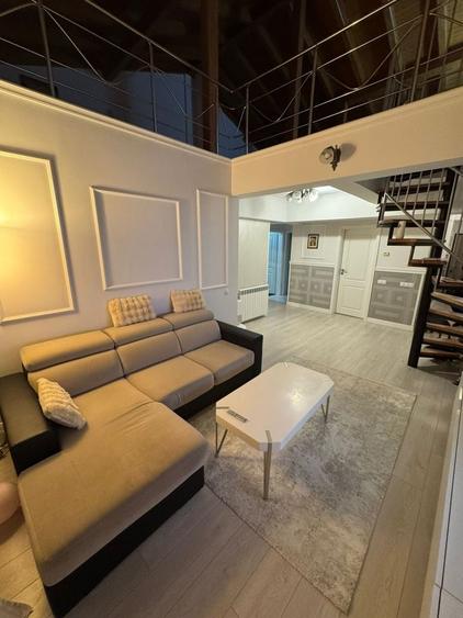 Apartament cu 4 camere decomandat în Barieră