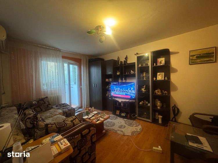 Apartament cu 2 camere decomandat în Aviatorilor