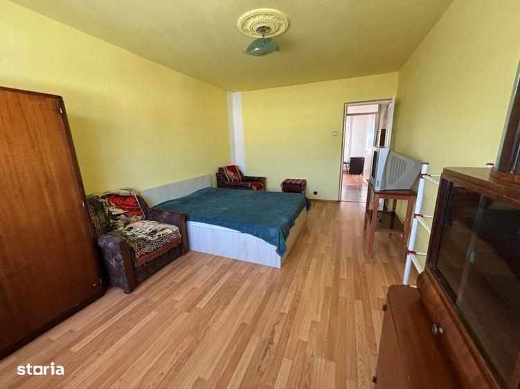 Apartament cu 2 camere decomandat în Lazaret