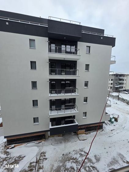 Apartament cu 2 camere decomandat în Nicolina