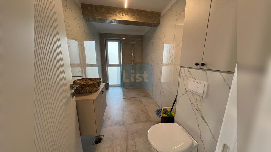 Apartament cu 3 camere semidecomandat în Gheorgheni