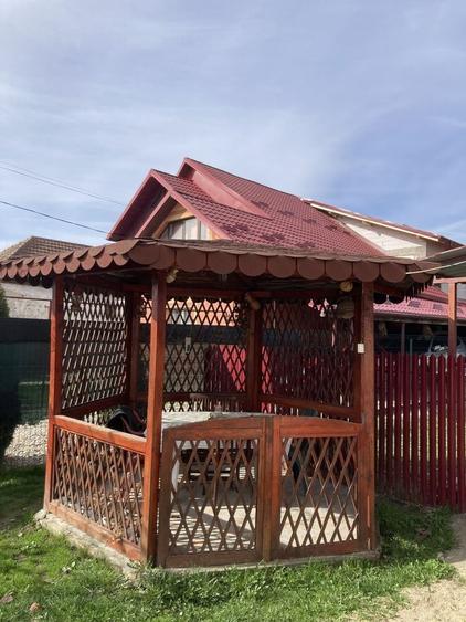 Casă cu 4 camere în Curtea de Argeș