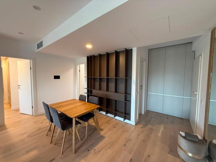 Apartament cu 2 camere decomandat în Străulești