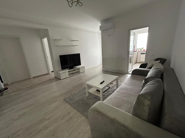 Apartament cu 2 camere decomandat în Militari