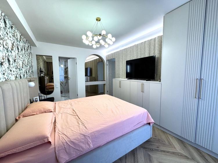 Duplex cu 5 camere cu Canalizare în Florești
