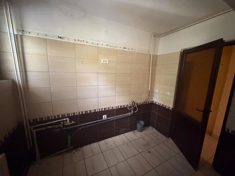 3 camere etaj 1 - ultracentral - 11