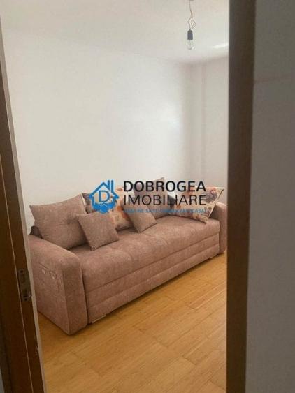 Apartament cu 3 camere decomandat în E3