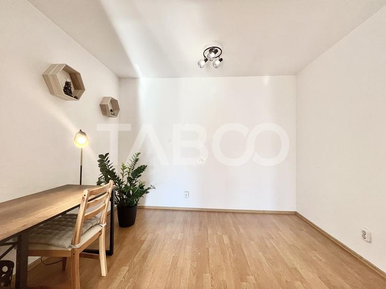Apartament cu 3 camere semidecomandat, mobilat în Gheorgheni
