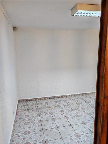 Spațiu comercial, de 100 mp, în Furculești