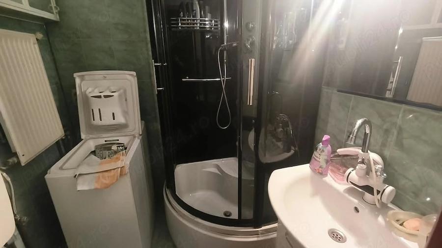 Apartament cu 2 camere semidecomandat în Dacia
