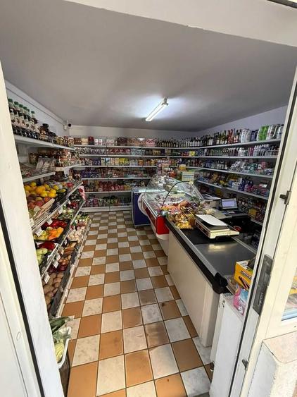 Inchiriez spatiu comercial in zona Sovata - 7