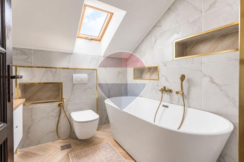 Apartament cu 4 camere decomandat, mobilat în Bucium