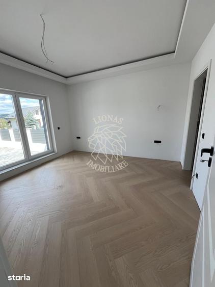 Casa Ultrafinisata 4 camere-teren 500mp-panouri fotovoltaice-Aerodrom - 1