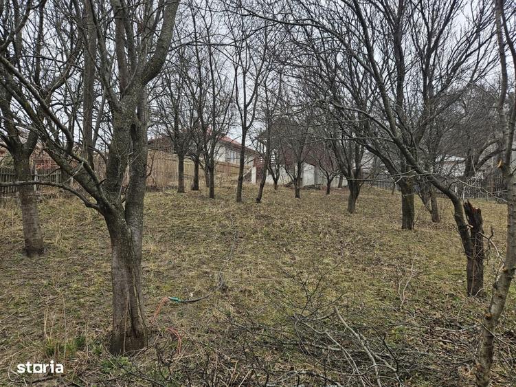 Casă cu 4 camere în Ghioșești