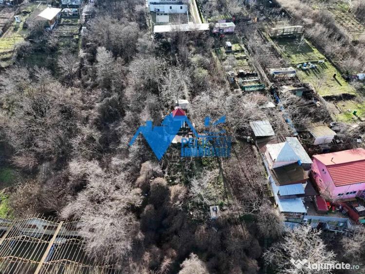 Teren de 550 mp, în Central
